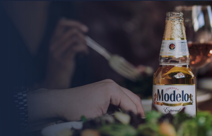 Modelo Bottle at lunch